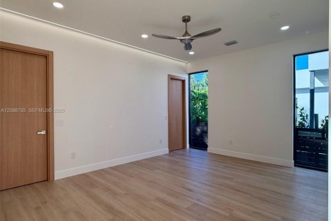 House in Fort Lauderdale, Florida 4 bedrooms № 2368381 - photo 24