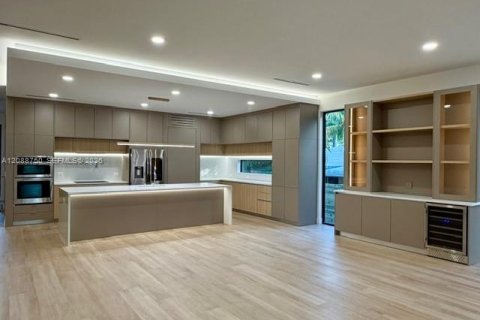 House in Fort Lauderdale, Florida 4 bedrooms № 2368381 - photo 10