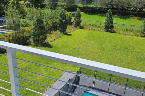 Villa ou maison à louer à Weston, Floride: 5 chambres, 354.24 m2 № 1727428 - photo 24