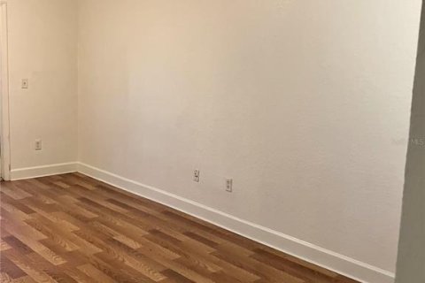Condominio en venta en Orlando, Florida, 1 dormitorio, 69.12 m2 № 2201118 - foto 13