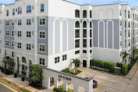 Condominio en Orlando, Florida, 1 dormitorio № 2201118