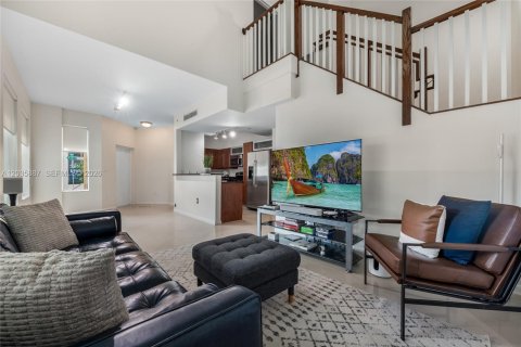 Touwnhouse à vendre à Miami, Floride: 1 chambre, 121.52 m2 № 2153883 - photo 5