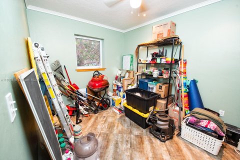 House in North Miami Beach, Florida 5 bedrooms, 207.73 sq.m. № 2021761 - photo 20