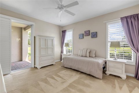 Townhouse in New Smyrna Beach, Florida 3 bedrooms, 175.68 sq.m. № 2210510 - photo 29
