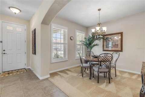 Townhouse in New Smyrna Beach, Florida 3 bedrooms, 175.68 sq.m. № 2210510 - photo 15