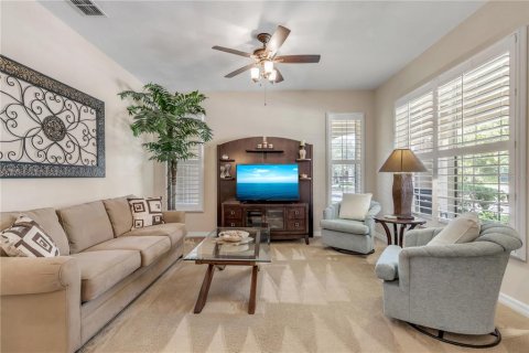 Townhouse in New Smyrna Beach, Florida 3 bedrooms, 175.68 sq.m. № 2210510 - photo 13