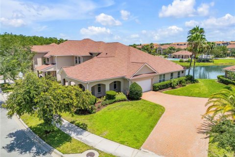 Townhouse in New Smyrna Beach, Florida 3 bedrooms, 175.68 sq.m. № 2210510 - photo 6