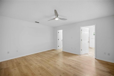 House in Summerfield, Florida 3 bedrooms, 184.69 sq.m. № 2195803 - photo 20