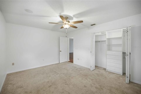 House in Summerfield, Florida 3 bedrooms, 184.69 sq.m. № 2195803 - photo 26