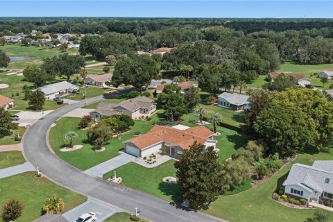 House in Summerfield, Florida 3 bedrooms, 184.69 sq.m. № 2195803 - photo 11