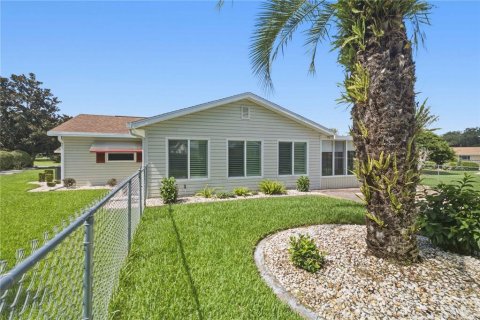 House in Summerfield, Florida 3 bedrooms, 184.69 sq.m. № 2195803 - photo 3