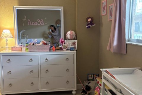 Condo in Hialeah, Florida, 2 bedrooms  № 1974532 - photo 28