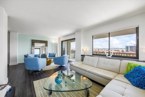 Condo in Clearwater, Florida, 2 bedrooms  № 1775511 - photo 11