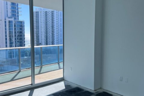 Condo in Sunny Isles Beach, Florida, 2 bedrooms  № 2013731 - photo 5