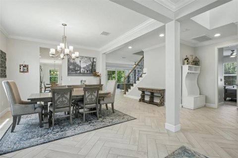 House in Riverview, Florida 5 bedrooms, 324.14 sq.m. № 2203243 - photo 8