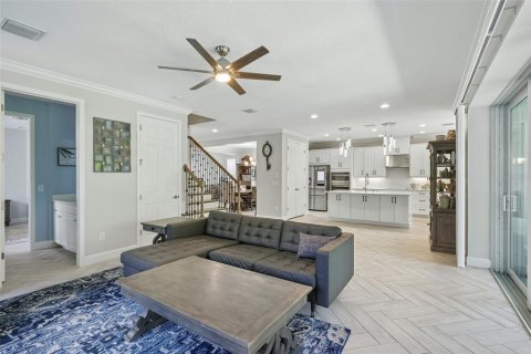 House in Riverview, Florida 5 bedrooms, 324.14 sq.m. № 2203243 - photo 5