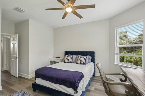 House in Riverview, Florida 5 bedrooms, 324.14 sq.m. № 2203243 - photo 26