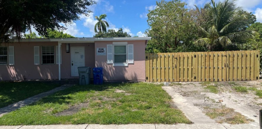 House in Pompano Beach, Florida 4 bedrooms, 111.48 sq.m. № 2280995