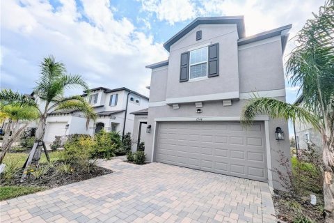 House in Zephyrhills, Florida 4 bedrooms, 242.94 sq.m. № 1902642 - photo 2