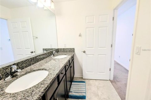 House in Zephyrhills, Florida 4 bedrooms, 242.94 sq.m. № 1902642 - photo 26