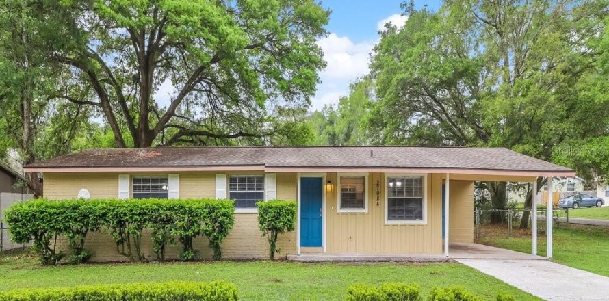 House in Brooksville, Florida 3 bedrooms, 101.64 sq.m. № 1873223