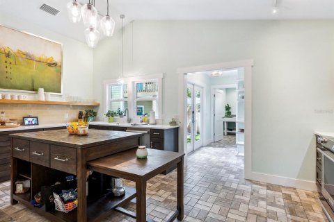 Casa en venta en Sarasota, Florida, 2 dormitorios, 171.4 m2 № 1791729 - foto 3