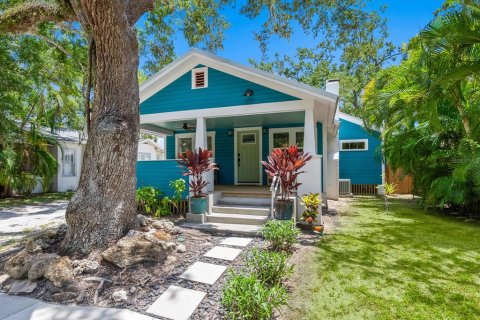 Casa en venta en Sarasota, Florida, 2 dormitorios, 171.4 m2 № 1791729 - foto 1