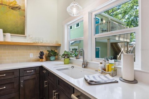 Casa en venta en Sarasota, Florida, 2 dormitorios, 171.4 m2 № 1791729 - foto 21
