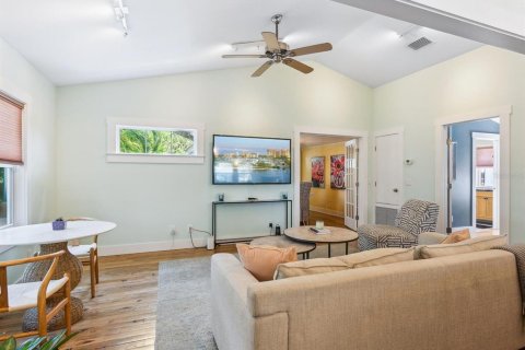 Casa en venta en Sarasota, Florida, 2 dormitorios, 171.4 m2 № 1791729 - foto 14
