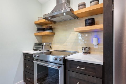Casa en venta en Sarasota, Florida, 2 dormitorios, 171.4 m2 № 1791729 - foto 19