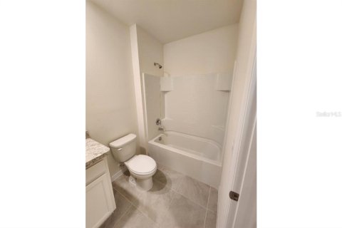 Casa en alquiler en Winter Haven, Florida, 3 dormitorios, 151.34 m2 № 1877020 - foto 10