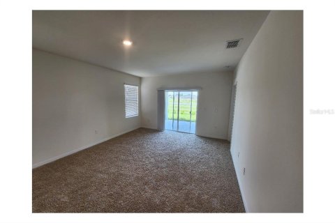 Casa en alquiler en Winter Haven, Florida, 3 dormitorios, 151.34 m2 № 1877020 - foto 7