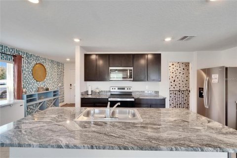 Casa en alquiler en Wimauma, Florida, 4 dormitorios, 216.28 m2 № 1828605 - foto 11