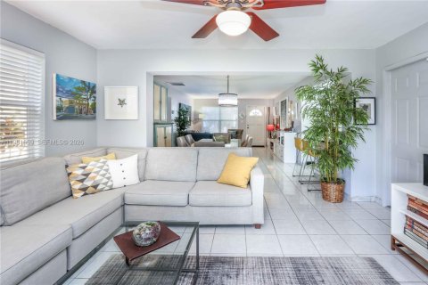 Купить виллу или дом в Холливуд, Флорида 3 спальни, 134.62м2, № 2043608 - фото 14