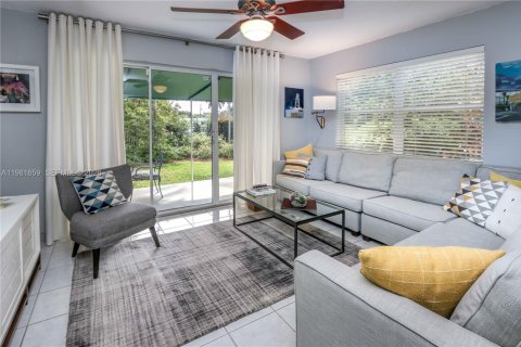 Купить виллу или дом в Холливуд, Флорида 3 спальни, 134.62м2, № 2043608 - фото 13