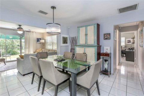 Купить виллу или дом в Холливуд, Флорида 3 спальни, 134.62м2, № 2043608 - фото 12