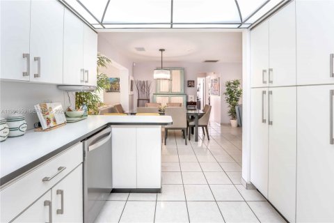 Купить виллу или дом в Холливуд, Флорида 3 спальни, 134.62м2, № 2043608 - фото 7