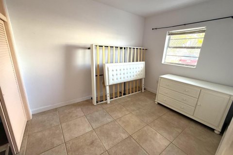 Condominio en venta en Margate, Florida, 2 dormitorios, 67.26 m2 № 2190882 - foto 8