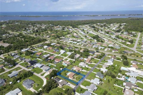 House in Englewood, Florida 2 bedrooms, 113.99 sq.m. № 1841747 - photo 26