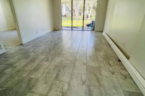 Condominio en alquiler en Lauderdale Lakes, Florida, 2 dormitorios, 89.19 m2 № 2020063 - foto 9