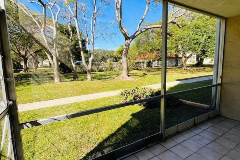 Condominio en alquiler en Lauderdale Lakes, Florida, 2 dormitorios, 89.19 m2 № 2020063 - foto 17