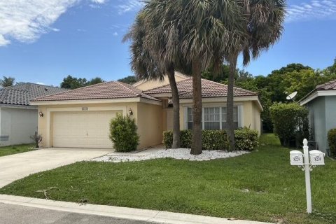 Villa ou maison à vendre à Boynton Beach, Floride: 3 chambres, 161.46 m2 № 2078396 - photo 2