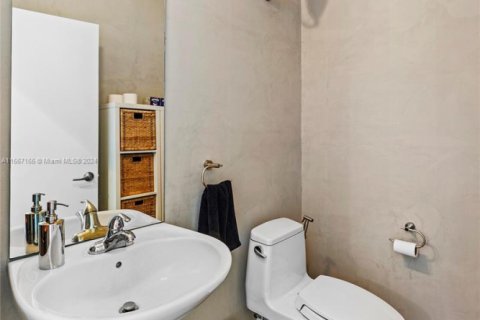 Condominio en venta en Miami Beach, Florida, 1 dormitorio, 89.74 m2 № 1700225 - foto 21