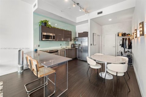 Condominio en venta en Miami Beach, Florida, 1 dormitorio, 89.74 m2 № 1700225 - foto 5