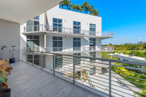 Condominio en venta en Miami Beach, Florida, 1 dormitorio, 89.74 m2 № 1700225 - foto 12