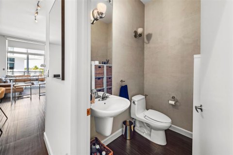 Condominio en venta en Miami Beach, Florida, 1 dormitorio, 89.74 m2 № 1700225 - foto 20