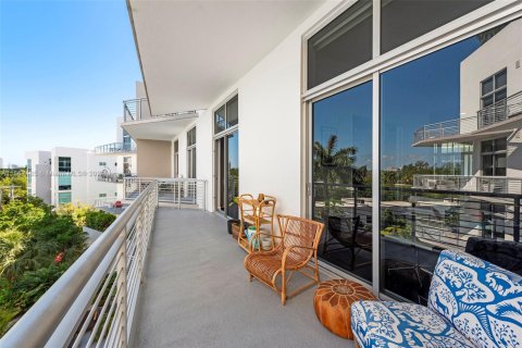Condominio en venta en Miami Beach, Florida, 1 dormitorio, 89.74 m2 № 1700225 - foto 10