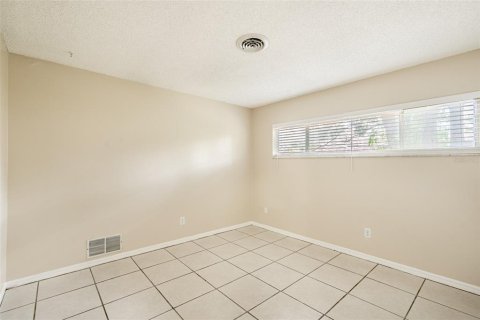 House in Altamonte Springs, Florida 4 bedrooms, 185.15 sq.m. № 1849366 - photo 19