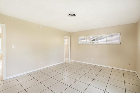 House in Altamonte Springs, Florida 4 bedrooms, 185.15 sq.m. № 1849366 - photo 6
