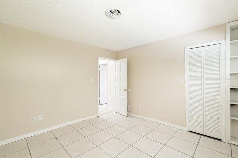 House in Altamonte Springs, Florida 4 bedrooms, 185.15 sq.m. № 1849366 - photo 25